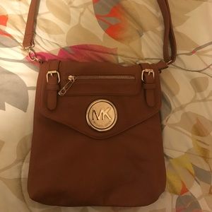 MK cross body